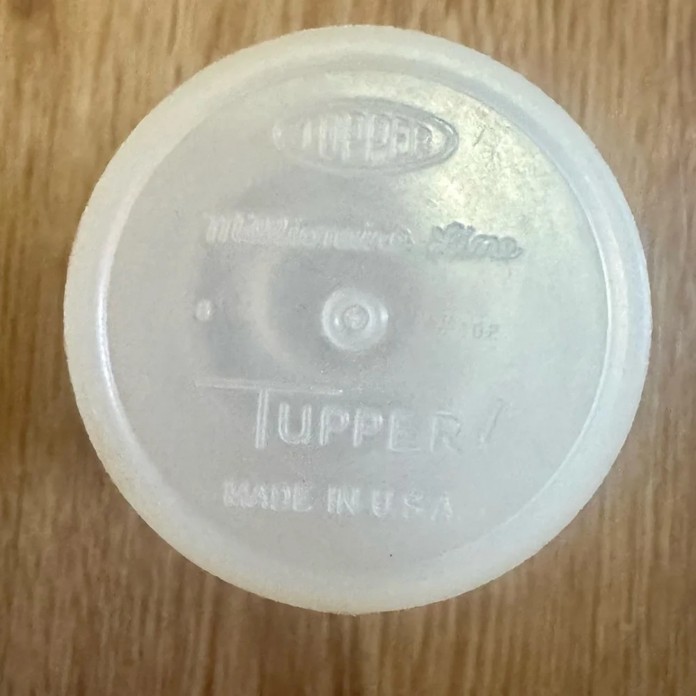 Vintage Tupperware Salt & Pepper Shaker Container Flip Top Lid Made in USA